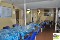 Navire d'arpentage à vendre