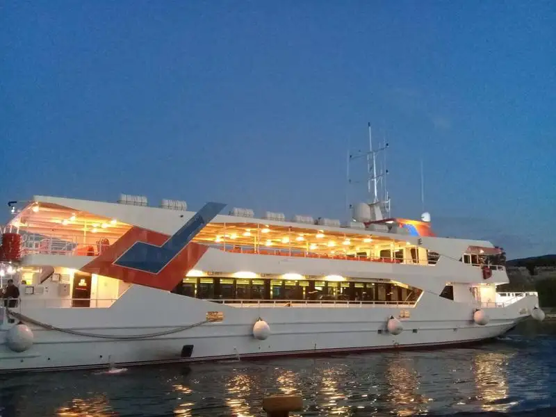 Navire de croisière à vendre