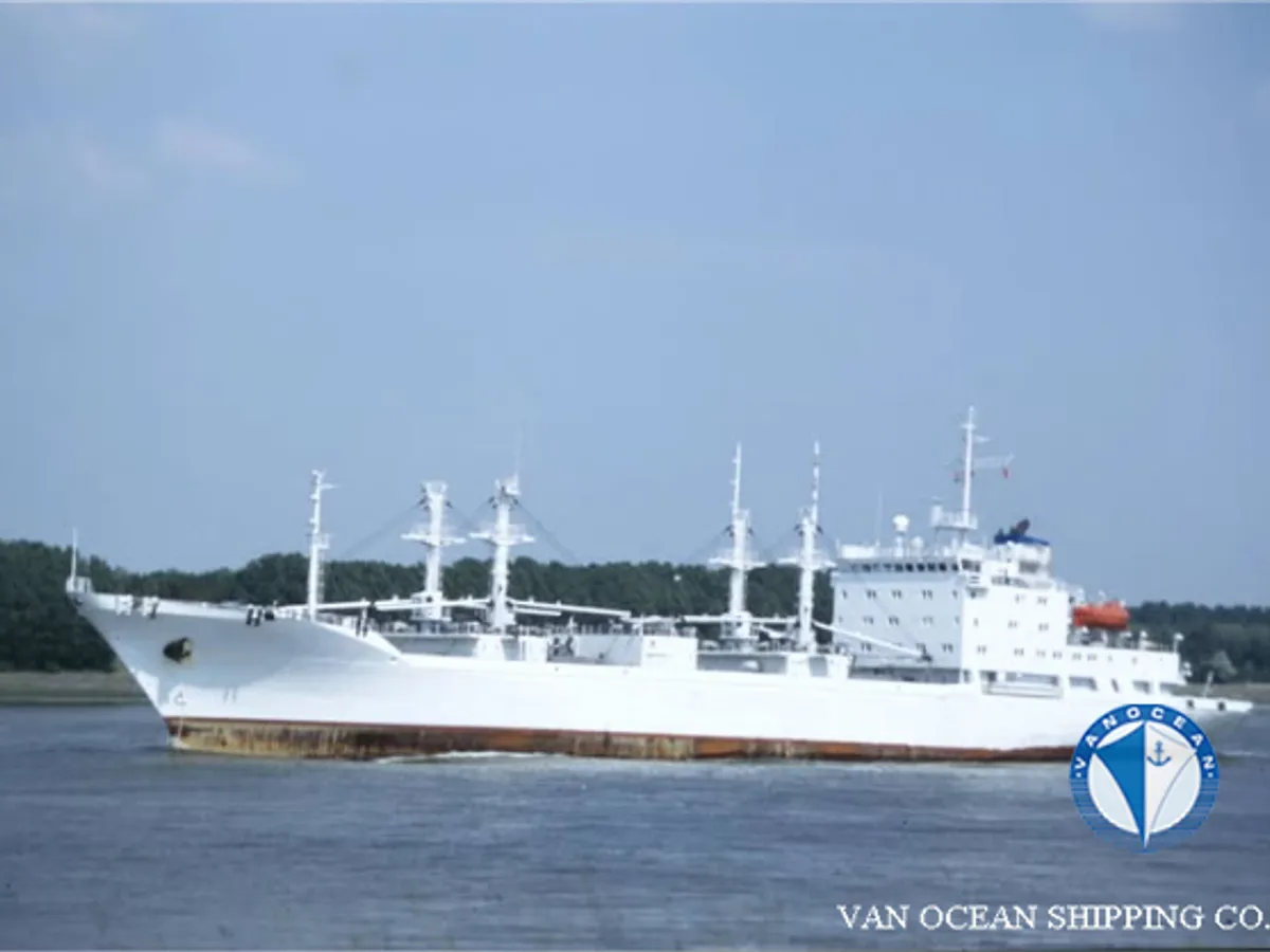 Navire frigorifique à vendre