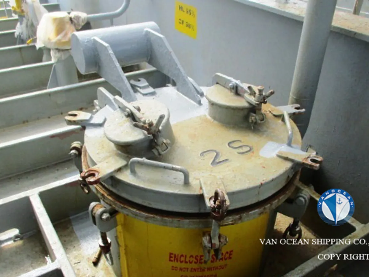 Pétrolier / chimiquier à vendre
