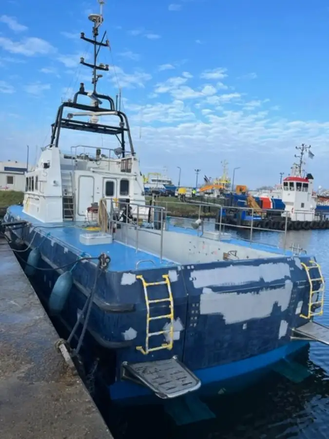 Bateau patrouilleur à vendre