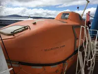 Navire de recherche à vendre