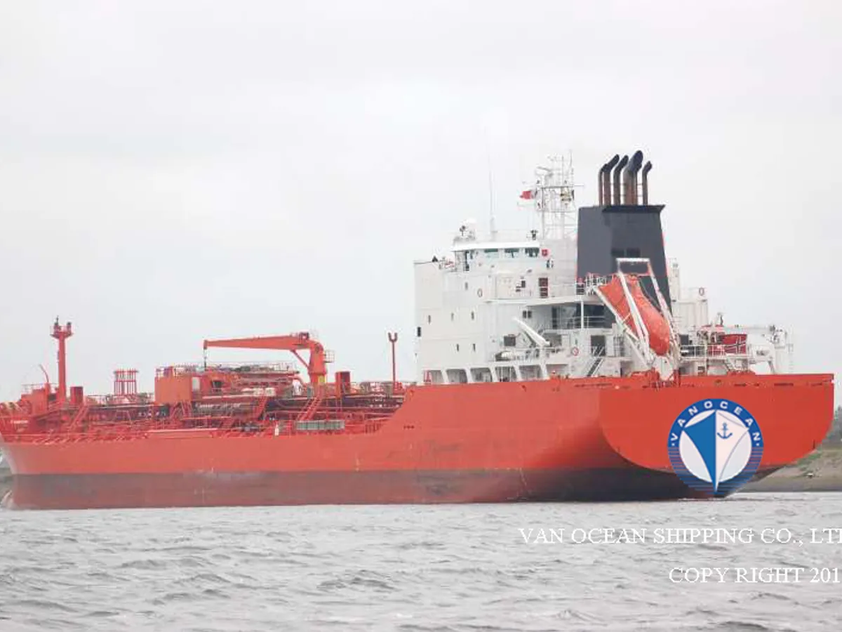 Pétrolier / chimiquier à vendre