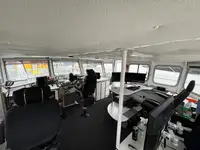 Navire d'arpentage à vendre