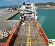 Navire d'approvisionnement à vendre