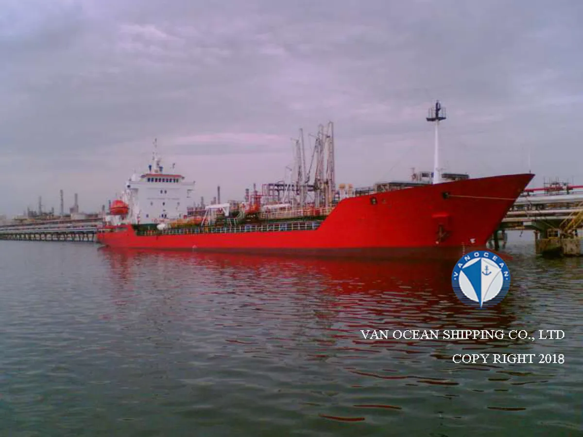 Pétrolier / chimiquier à vendre