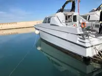 Bateau patrouilleur à vendre