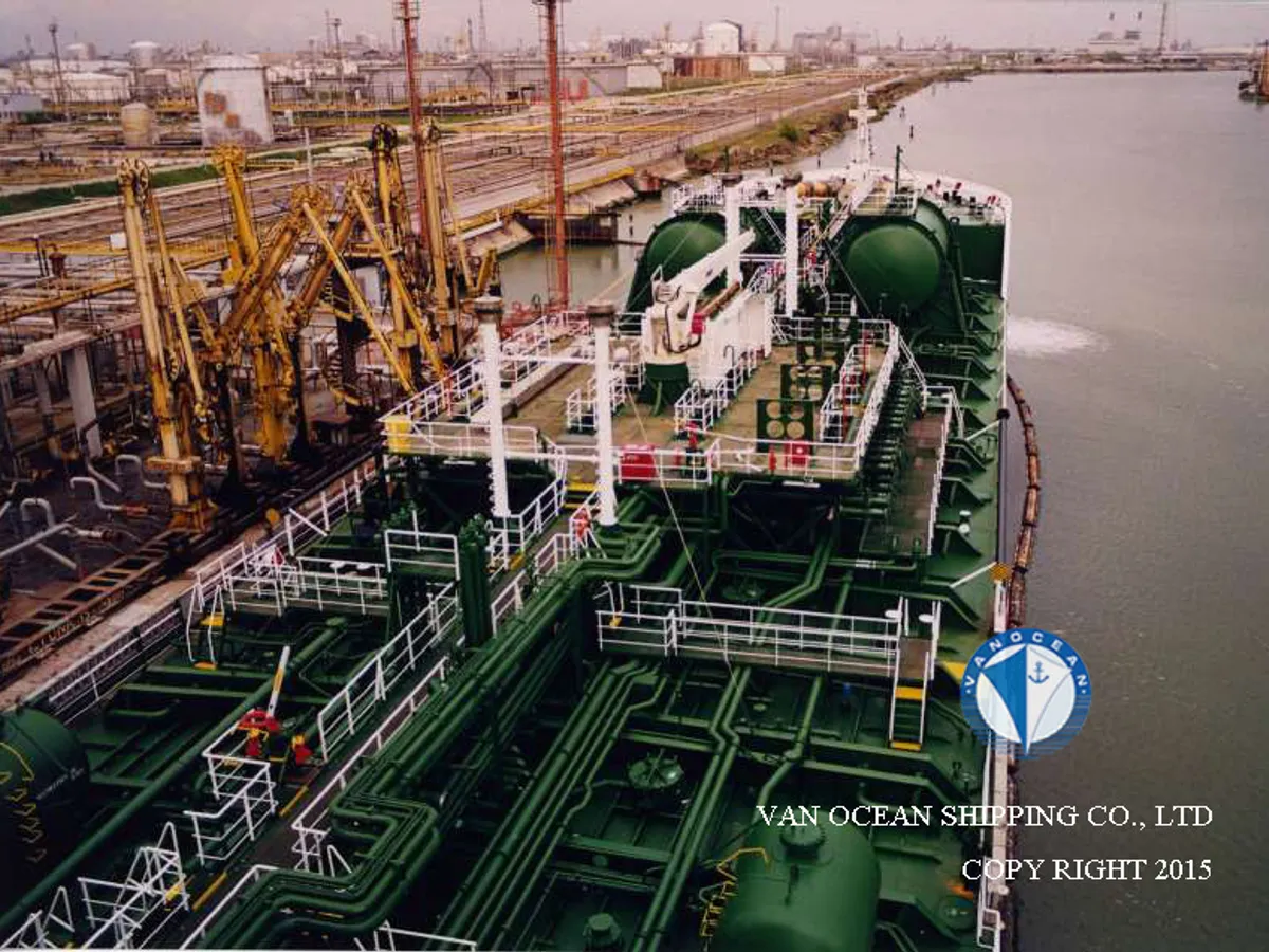 Pétrolier / chimiquier à vendre