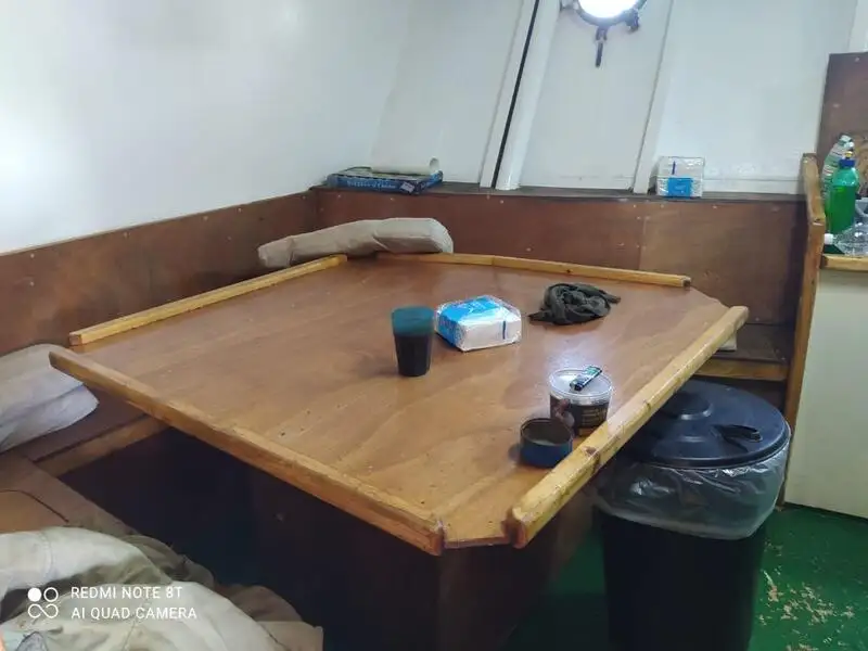 Bateaux de travail à vendre
