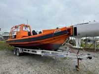Bateau pneumatique semi-rigide à vendre