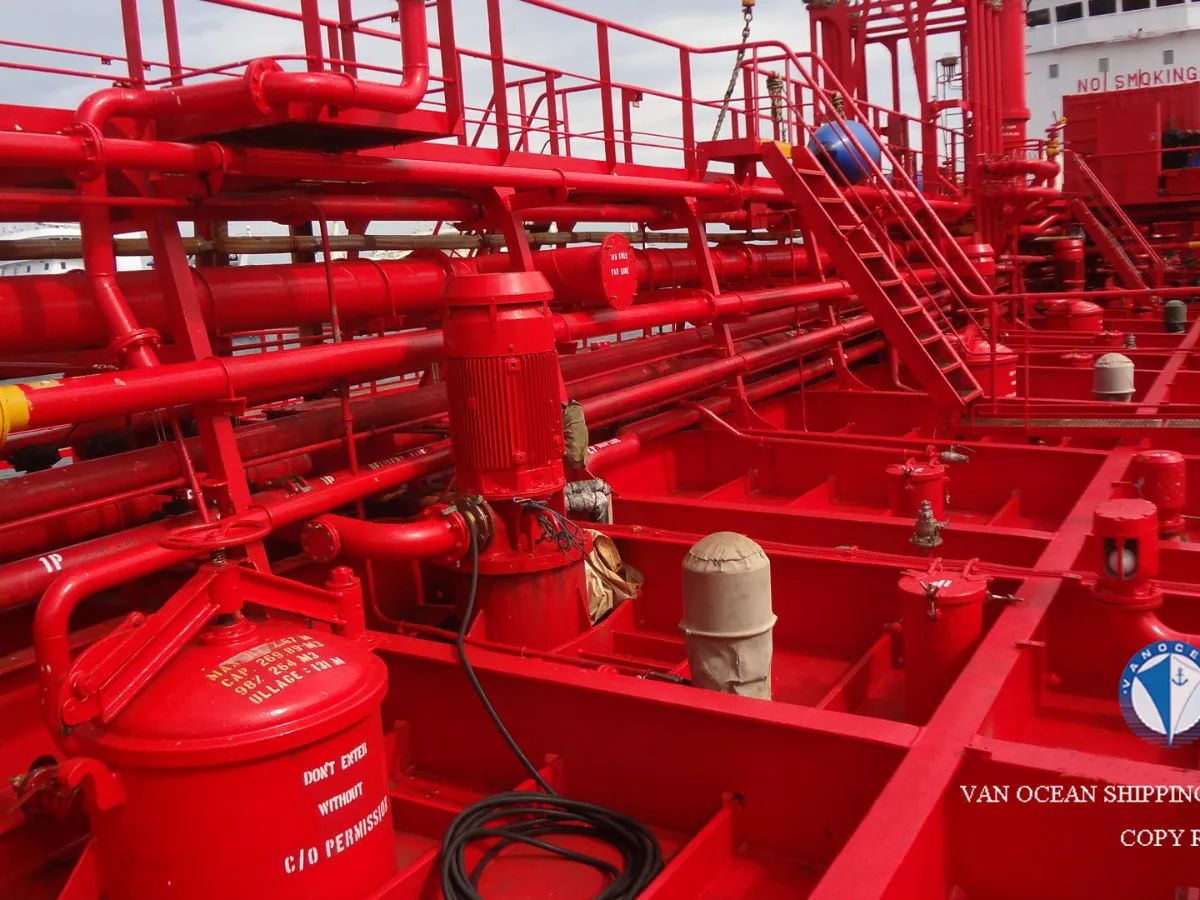 Pétrolier / chimiquier à vendre