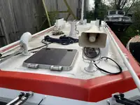 Bateau patrouilleur à vendre