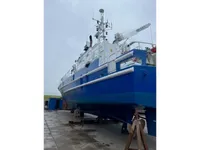 Bateau patrouilleur à vendre