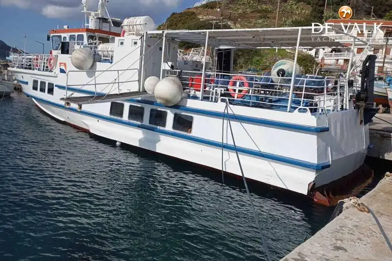 Navire-ferry à vendre