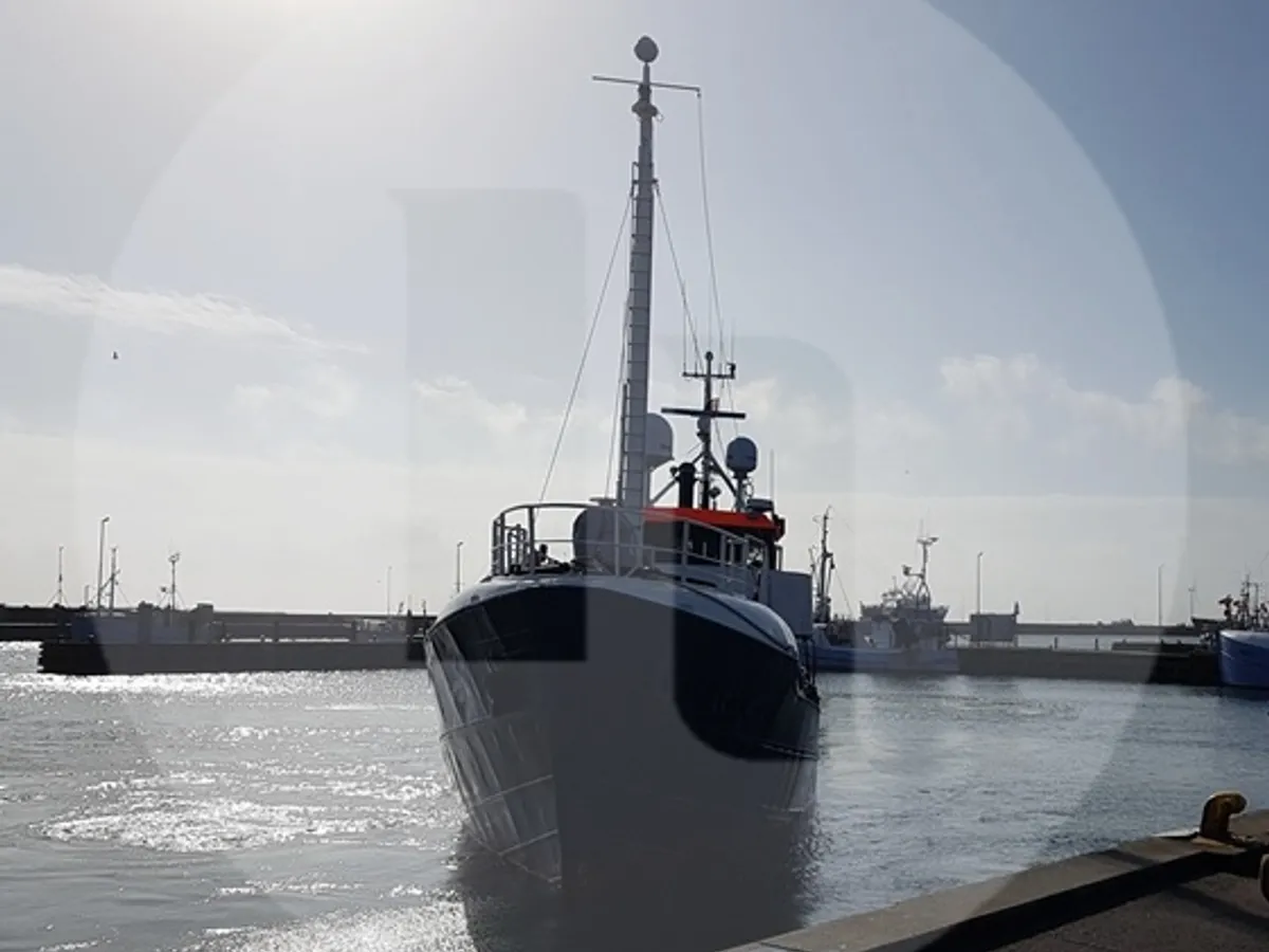 Navire de pêche à vendre