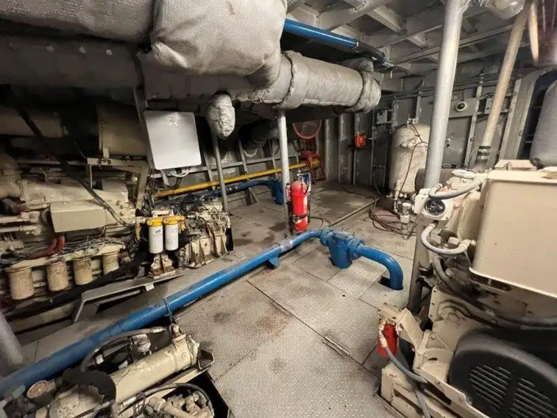 Bateau de transport d'équipage à vendre