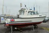 Bateaux de travail à vendre