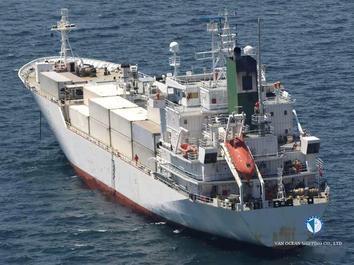 Navire frigorifique à vendre