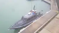 Navire d'arpentage à vendre