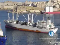 Navire frigorifique à vendre