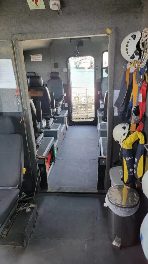 Navire porte-conteneurs à vendre