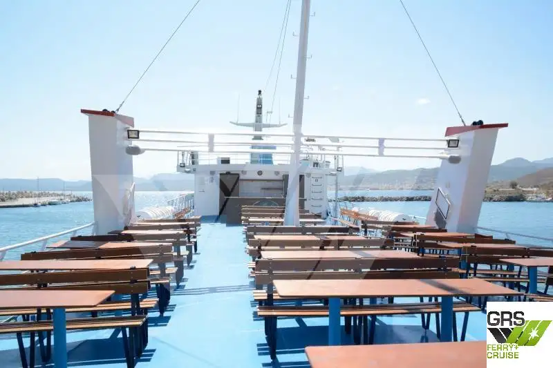 Navire de passagers à vendre