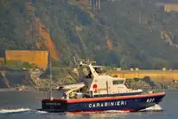 Bateau patrouilleur à vendre