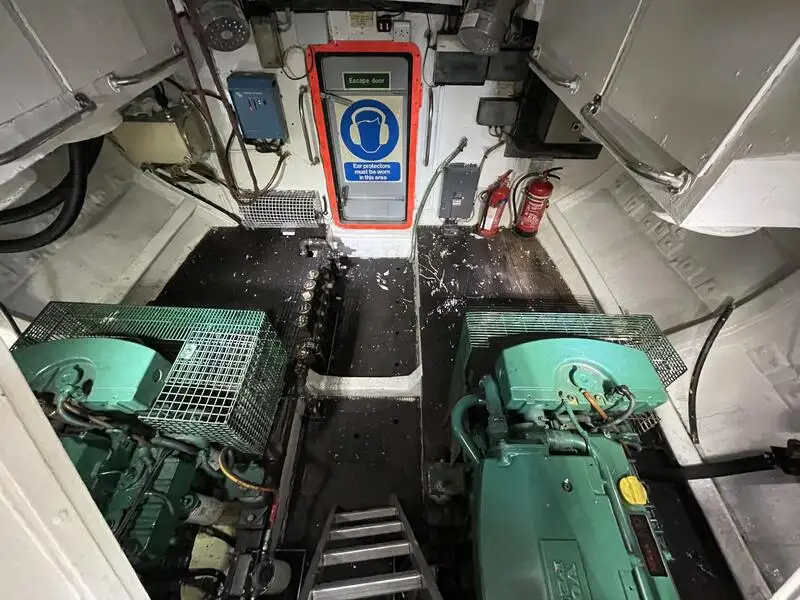 Bateau patrouilleur à vendre