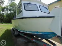 Bateau patrouilleur à vendre