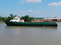 Bateau d'équipage à vendre
