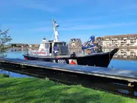 Bateaux de travail à vendre