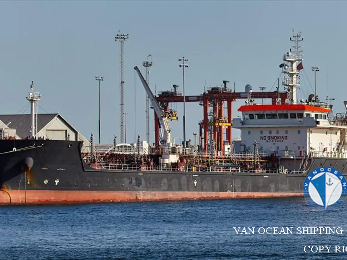 Pétrolier / chimiquier à vendre