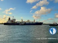 Navire frigorifique à vendre