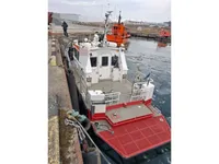 Bateaux de travail à vendre