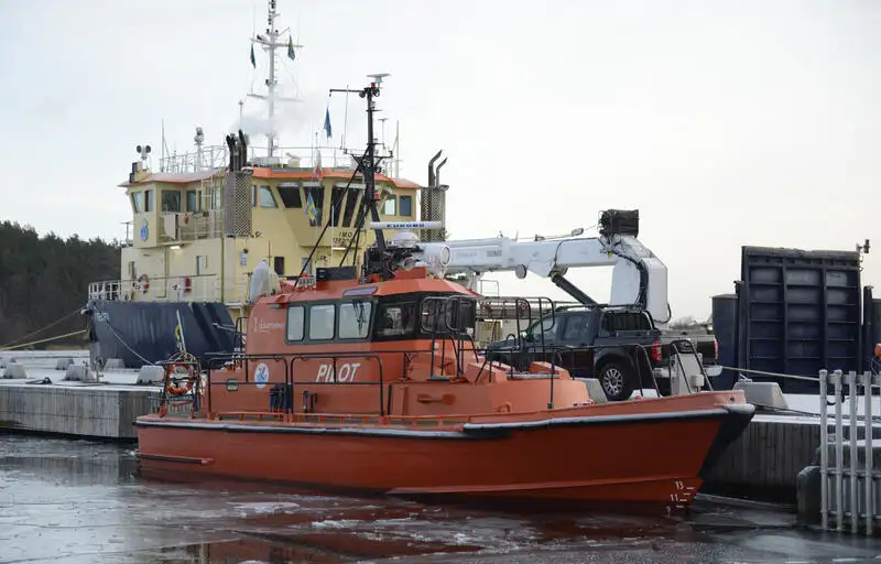 Bateau pilote à vendre