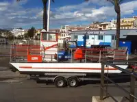 Bateaux de travail à vendre