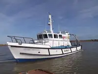 Navire porte-conteneurs à vendre