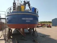 Navire d'arpentage à vendre