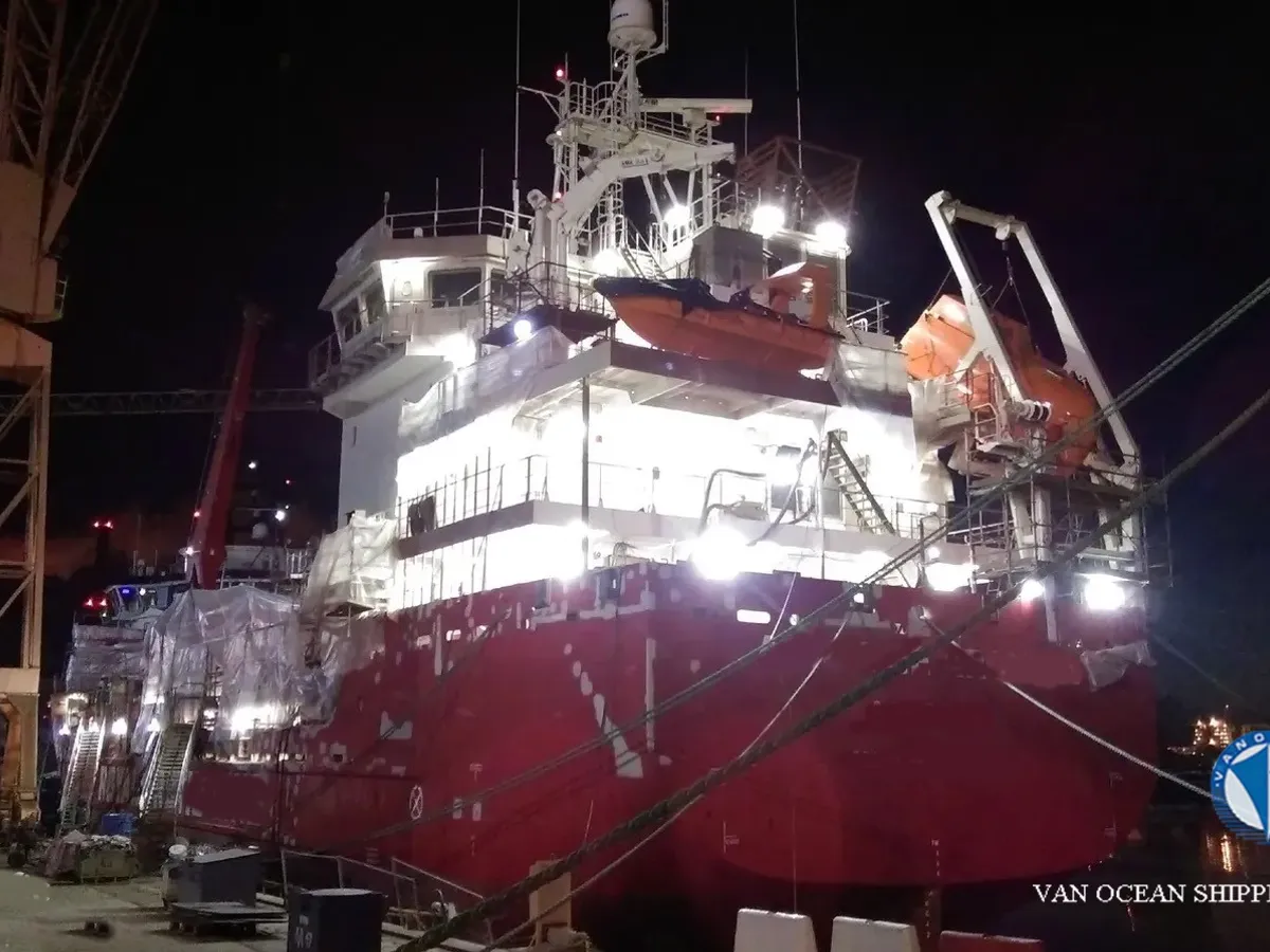 Navire frigorifique à vendre