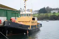 Bateaux de travail à vendre