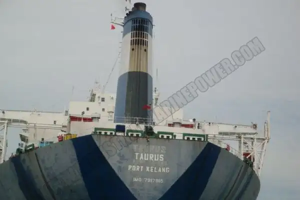 Pétrolier / chimiquier à vendre