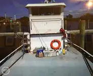 Navire de ravitaillement à vendre