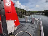 Navire d'arpentage à vendre