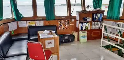 Navire de débarquement, citerne à vendre