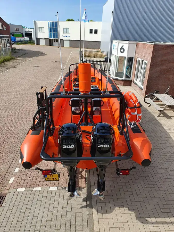Navire porte-conteneurs à vendre