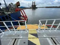 Navire porte-conteneurs à vendre