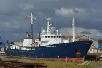Navire d'enquête à vendre