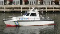 Bateau patrouilleur à vendre