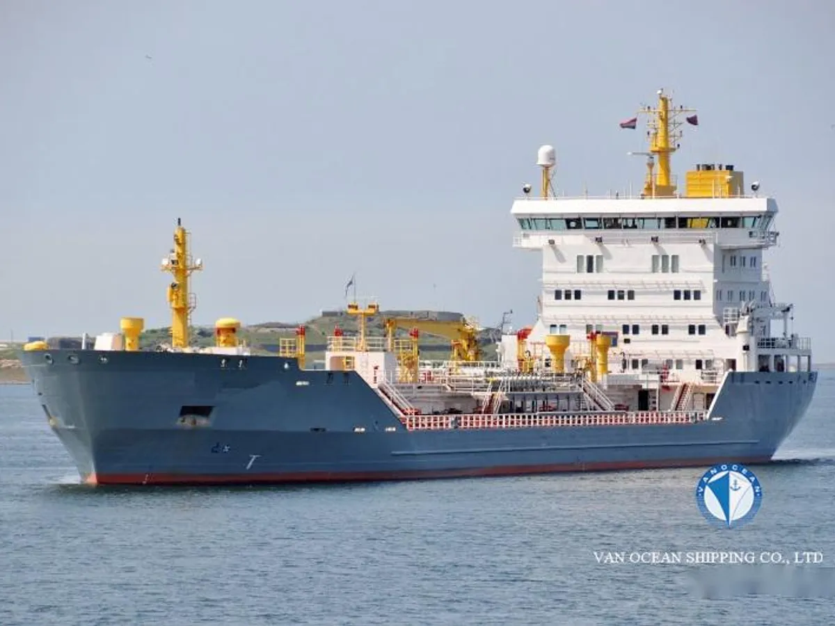 Pétrolier / chimiquier à vendre