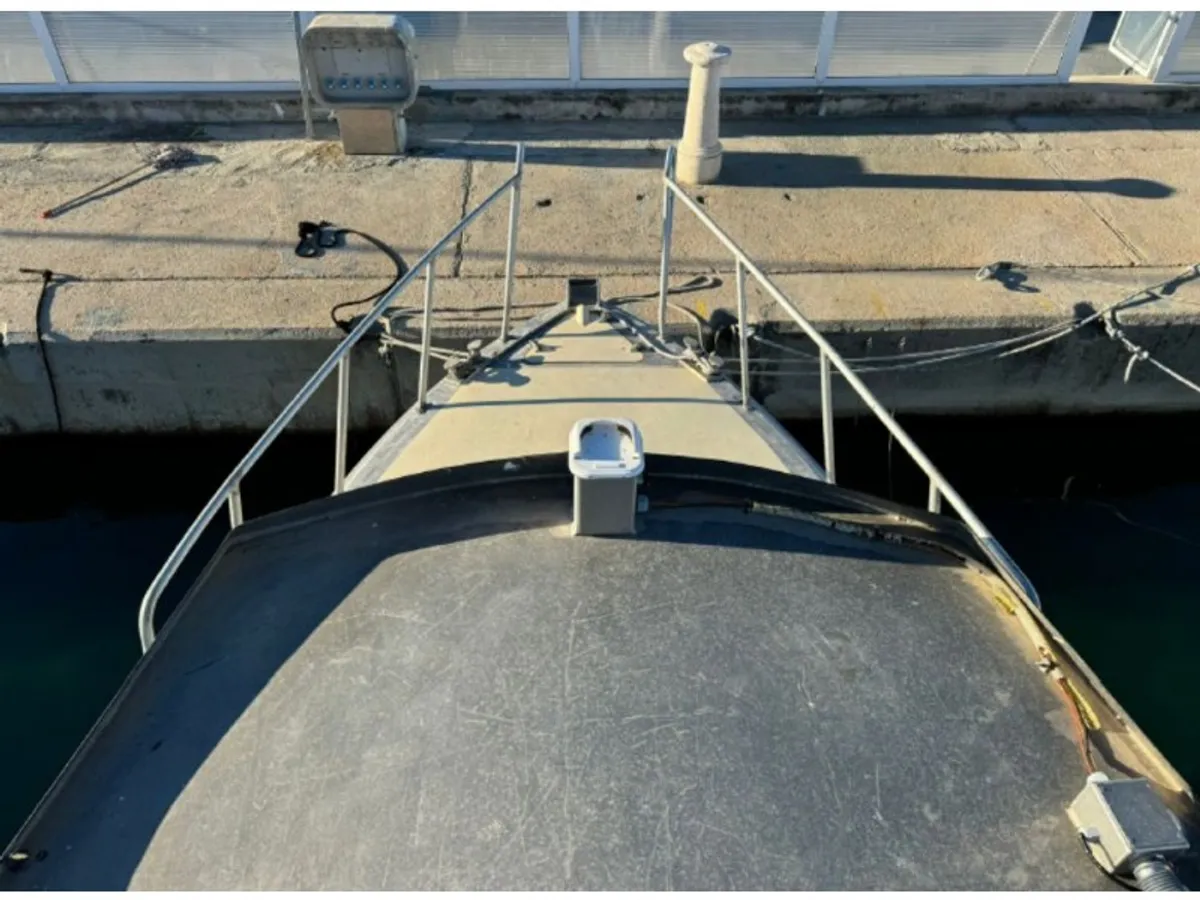 Bateaux de travail à vendre